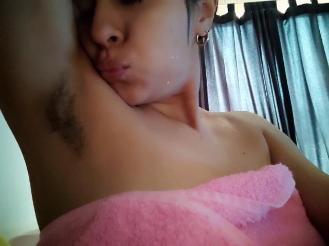 MaiaHairy - Live Sex Cam - 23338013