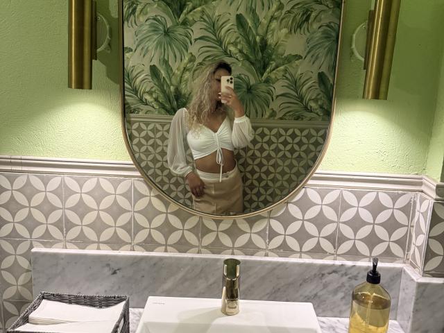 FloraSaenz - Live sexe cam - 23338933