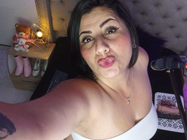 AngeleRoux - Live porn &amp; sex cam - 23339901