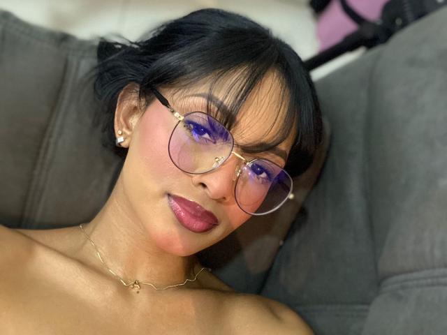 BeautyJanny - Élő pornó és szexkamera - 23348609