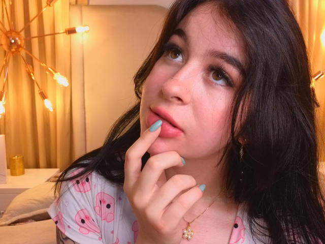 EvelynRosess - Live porn &amp; sex cam - 23351933