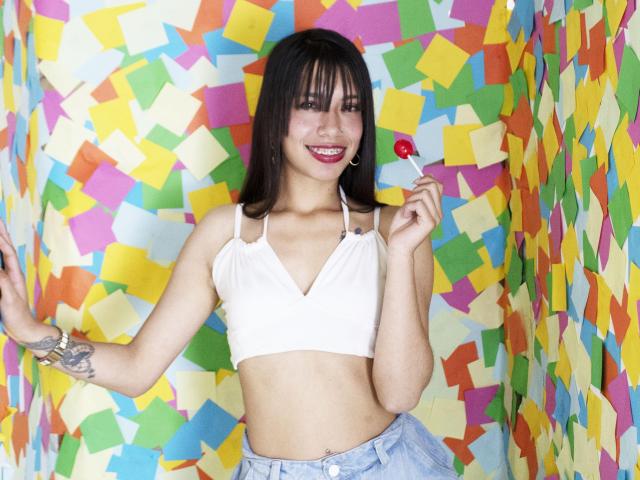 ZoeCuteX - Live porn &amp; sex cam - 23352797