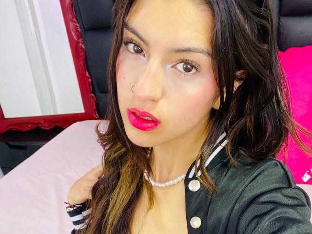 AliceHarrys - Live porno og sexkamera - 23353153