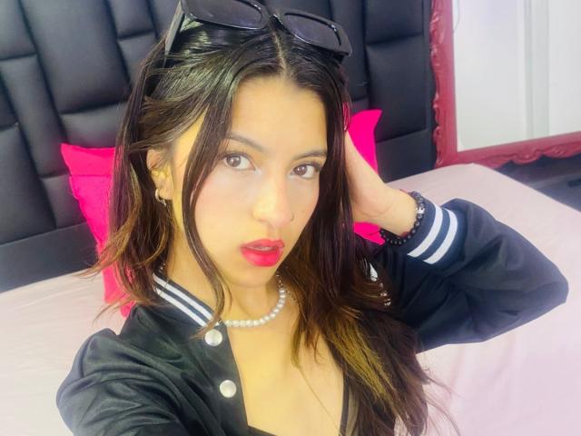 AliceHarrys - Live porn &amp; sex cam - 23353169