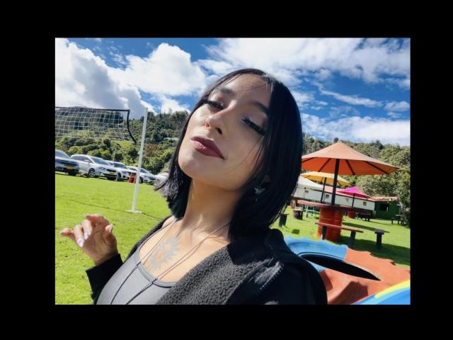 SalomeMille - Élő pornó és szexkamera - 23356381