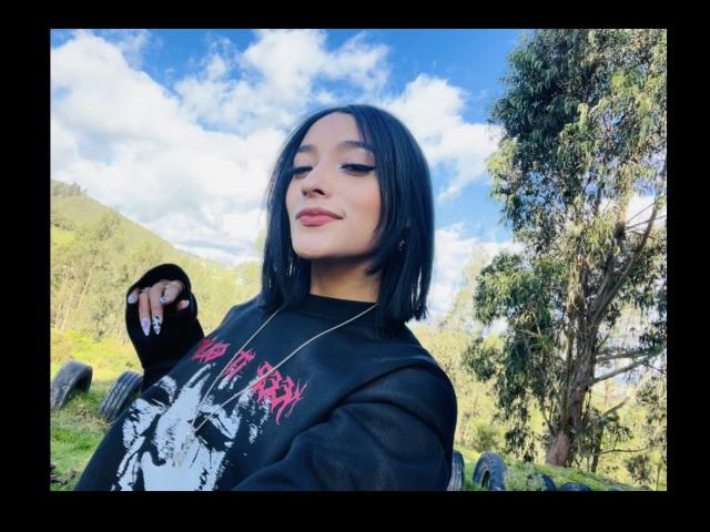 SalomeMille - Live porn &amp; sex cam - 23356401