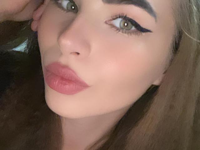 FlorrieKelly - Live porn &amp; sex cam - 23357933