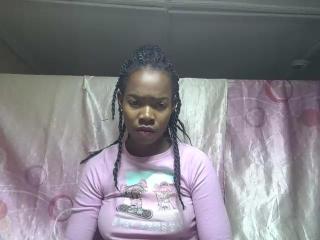 Reinelia69 - сексуальная веб-камера в реальном времени - 23361449