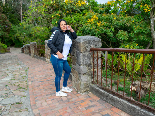 LizaRussell - Live sex cam - 23362009