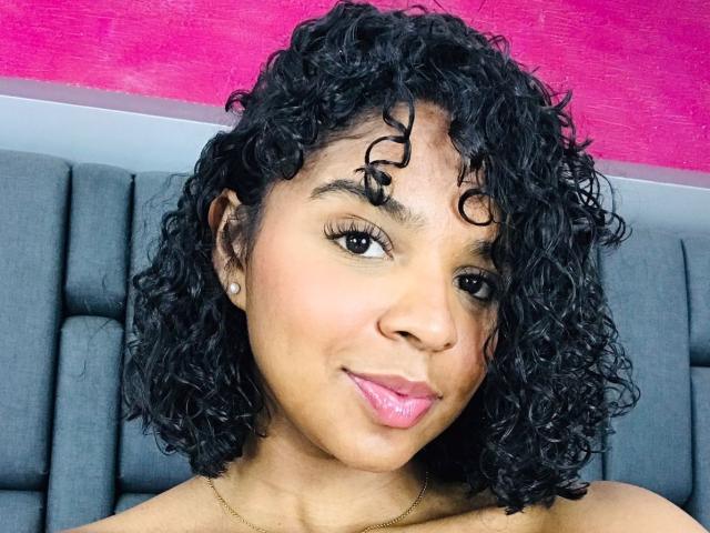 LisaMendez - Live sex cam - 23363193