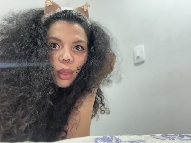 TiaraKitty - Live sex cam - 23365273