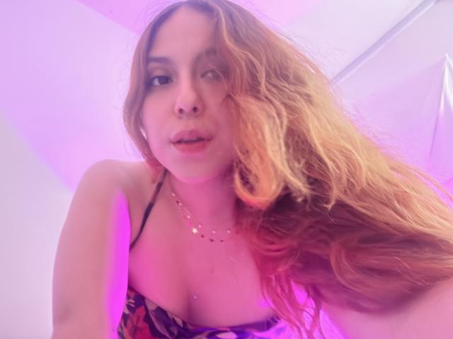 AmberlStha - Élő pornó és szexkamera - 23368465