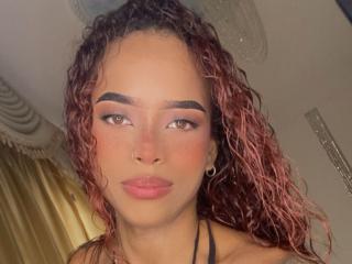 EvelynColinss - Live porn &amp; sex cam - 23369233
