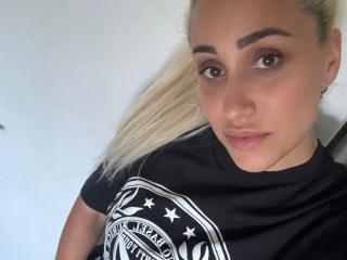 LunaSky-hot - Live porn &amp; sex cam - 23369817