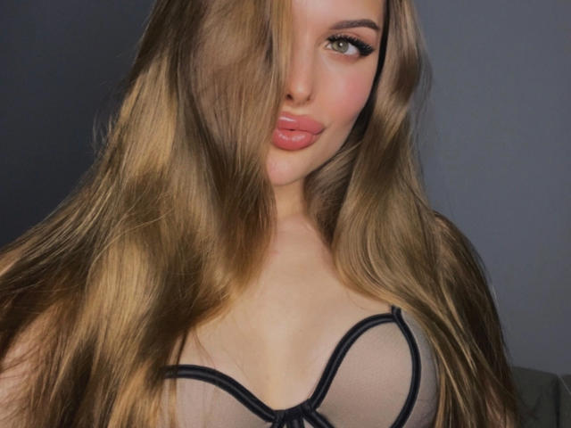 EmilyLux - Live porn &amp; sex cam - 23370929