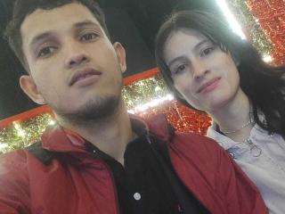 EmilyAndMaximo - сексуальная веб-камера в реальном времени - 23377481