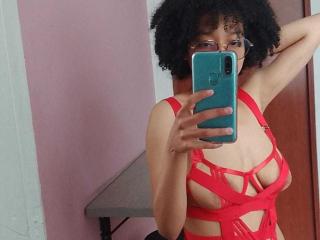 AmelieHills - Live porn &amp; sex cam - 23377625