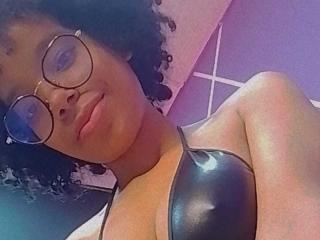 AmelieHills - Live porn &amp; sex cam - 23377629