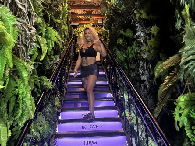 FloraSaenz - Live sexe cam - 23381997