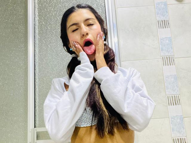 AliceHarrys - Sexe cam en vivo - 23382393