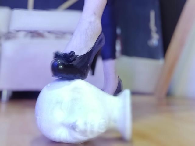 ElizaLovely - Live porn &amp; sex cam - 23382681