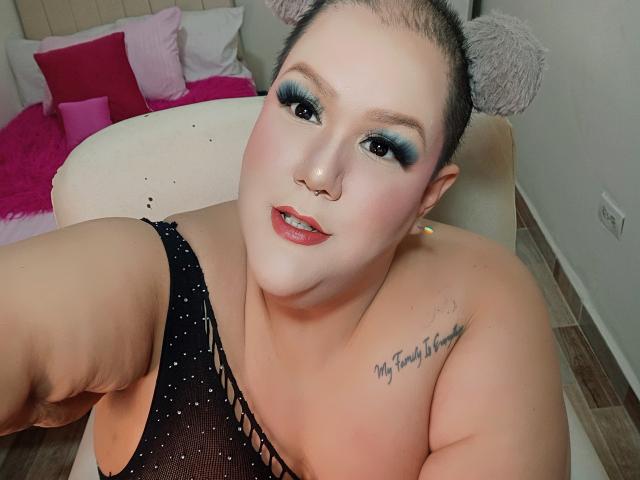 GiannaMorrys - Élő pornó és szexkamera - 23388321