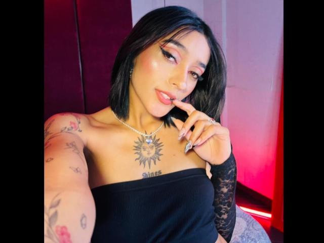 SalomeMille - Live porn &amp; sex cam - 23388589