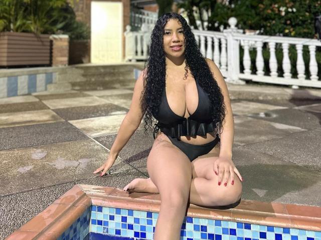 SerenaWillow - Live porn &amp; sex cam - 23390893