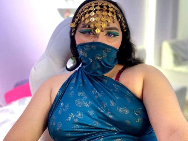 AishaGhulam - Live sex cam - 23392893