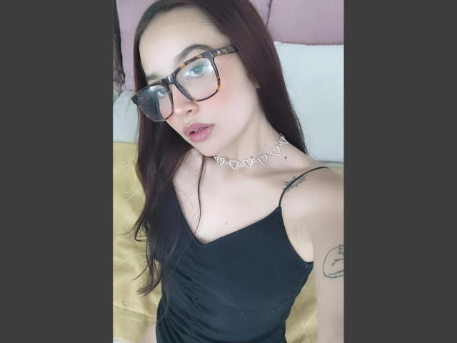 IzadoraKors - Live porn &amp; sex cam - 23393381