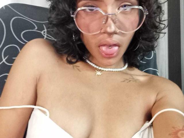 BarbaraGlamour - Live porn &amp; sex cam - 23395917