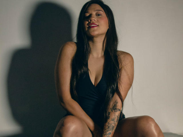 LindaJimenex - Live porn &amp; sex cam - 23402901