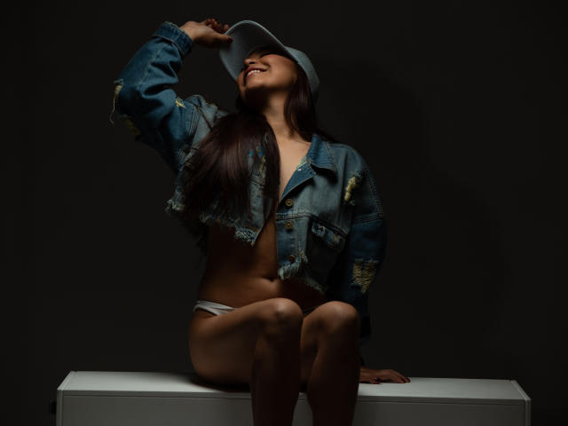 MiaPonse - Sexe cam en vivo - 23404261