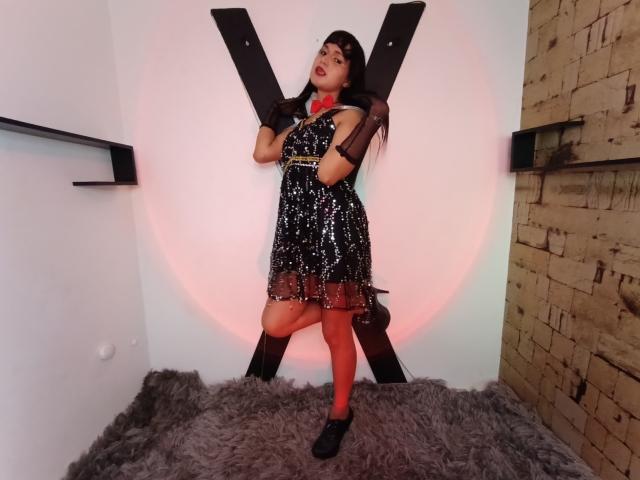 SheWolfSabriina - Élő pornó és szexkamera - 23405517