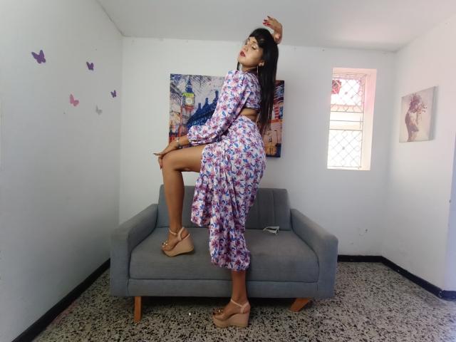 SheWolfSabriina - 라이브 포르노 &amp; 섹스 캠 - 23405673