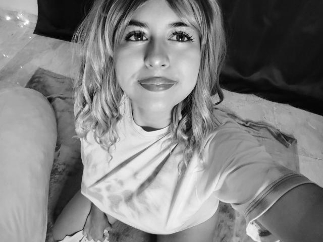 MaiaHairy - Live porn &amp; sex cam - 23409645