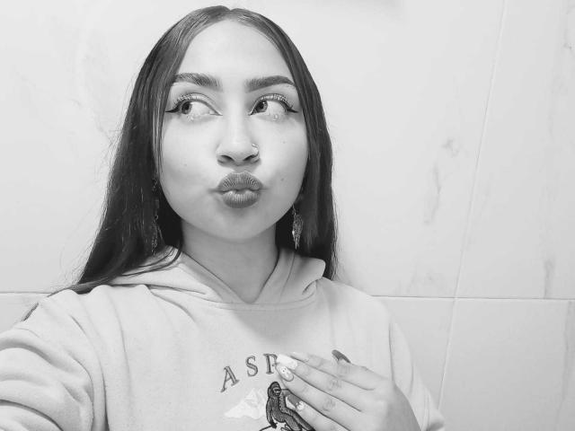 IsabellaGarcez - Sexe cam en vivo - 23415425