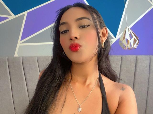 MissCharlotts - Live porn &amp; sex cam - 23415733