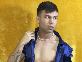 ArronWhite - Live porn &amp; sex cam - 23417569