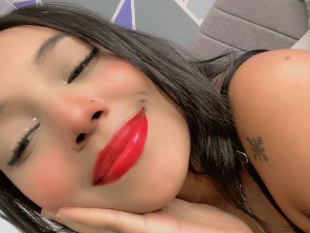 MissCharlotts - Live porn &amp; sex cam - 23424593