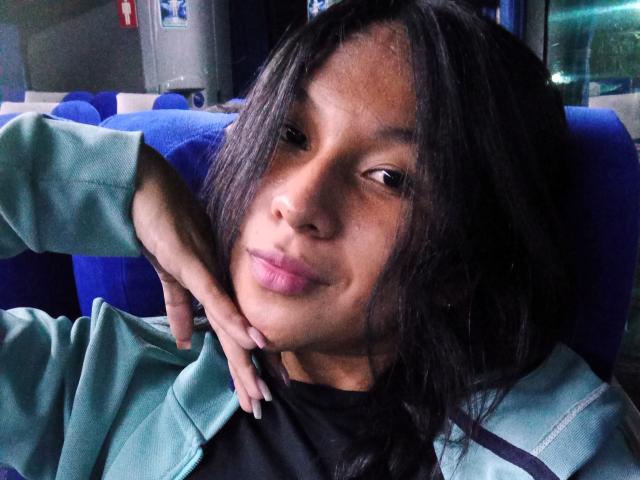 AbbyBlack69 - Live Sex Cam - 23432549