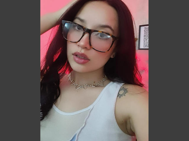 IzadoraKors - Élő pornó és szexkamera - 23442441