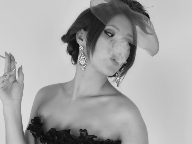 Ashleey - Webcam xXx avec une Splendide fille french hot occidentale sur la plateforme Xlovecam.com 