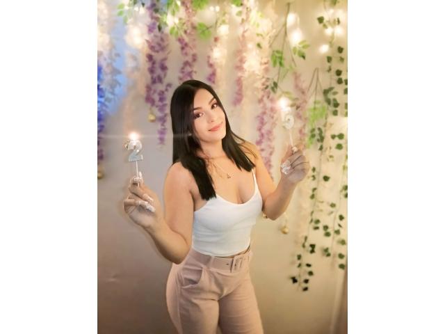 TalianaSquirt - פורנו בשידור חי ומצלמת סקס - 23442761