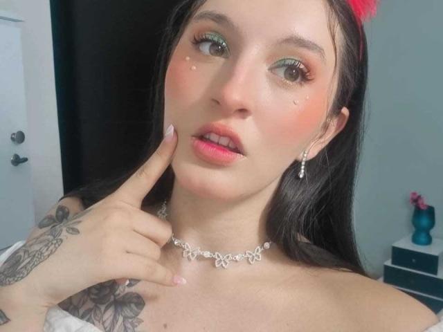 ZoeCortes - Live Sex Cam - 23449861