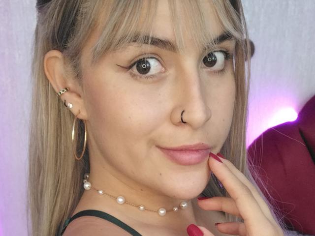 EmilyBrrown - Live porn &amp; sex cam - 23453545