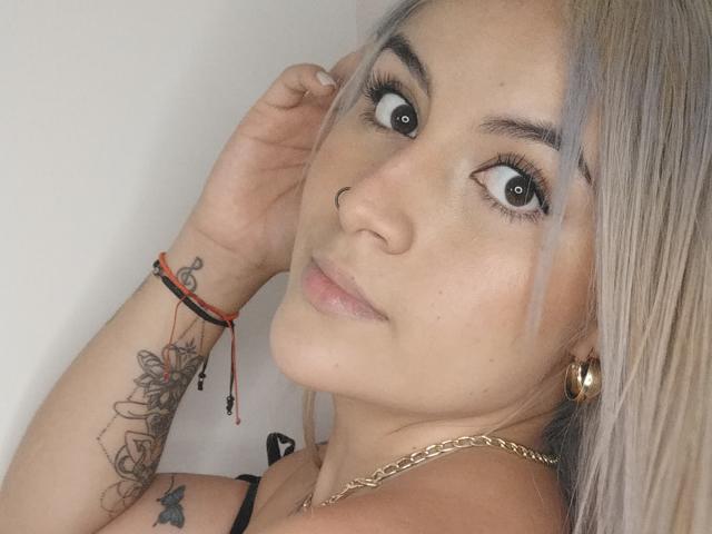 EmilyBrrown - Live porno og sexkamera - 23453665