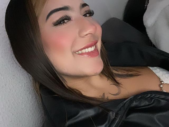 TiinnaBloom - Live porn &amp; sex cam - 23454889