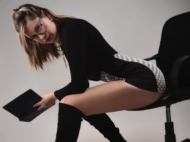 ChanellTaylorS - Camera khiêu dâm &amp; quyến rũ trực tiếp - 23456633