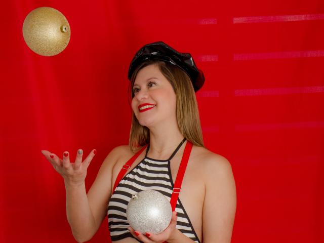 ChanellTaylorS - פורנו בשידור חי ומצלמת סקס - 23456841